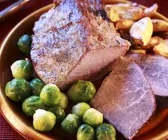 Schinkenbraten mit Sprossenkohl