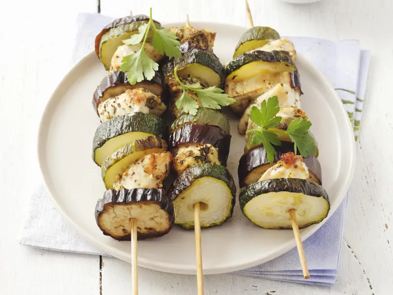Hähnchen-Zucchini-Spieße