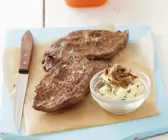 Hüftsteak mit Knoblauchbutter und Sardellen