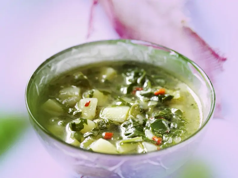 Mangold-Gemüse-Suppe