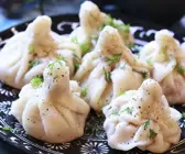 Teigtaschen mit Hackfleischfüllung auf Georgische Art (Chinkali)