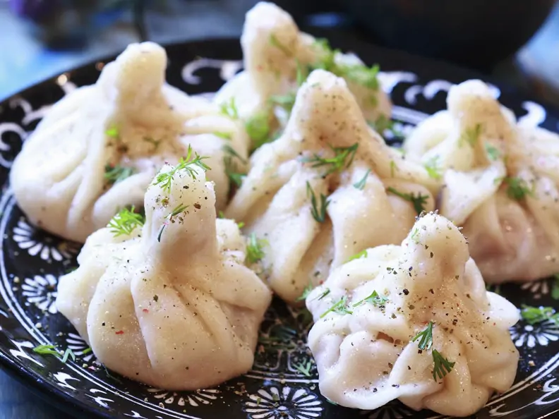 Teigtaschen mit Hackfleischfüllung auf Georgische Art (Chinkali)
