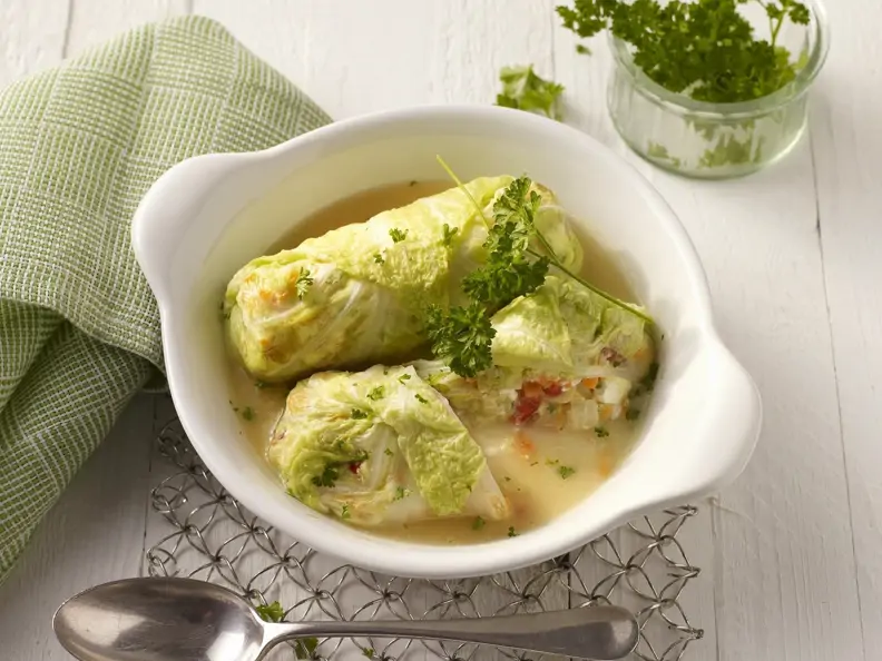 Chinakohlrouladen mit Schafskäse