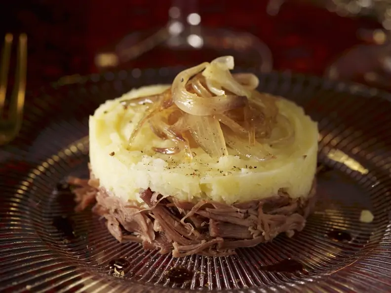 Kartoffelpüree nach Parmentier-Art mit Ente und Zwiebeln