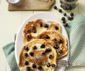 Eierkuchen mit Heidelbeeren