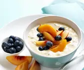 Overnight Oats mit Sommerobst