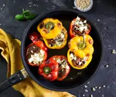 Gefüllte Paprika mit Couscous und Schafskäse