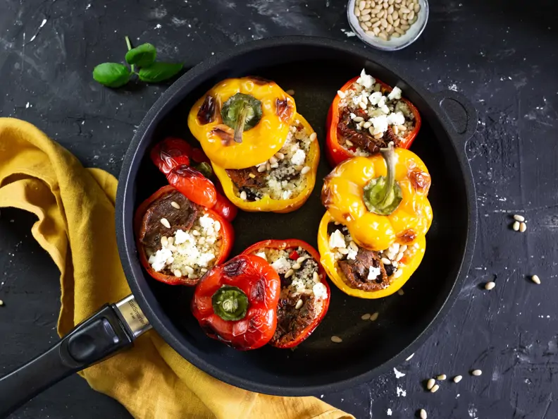 Gefüllte Paprika mit Couscous und Schafskäse