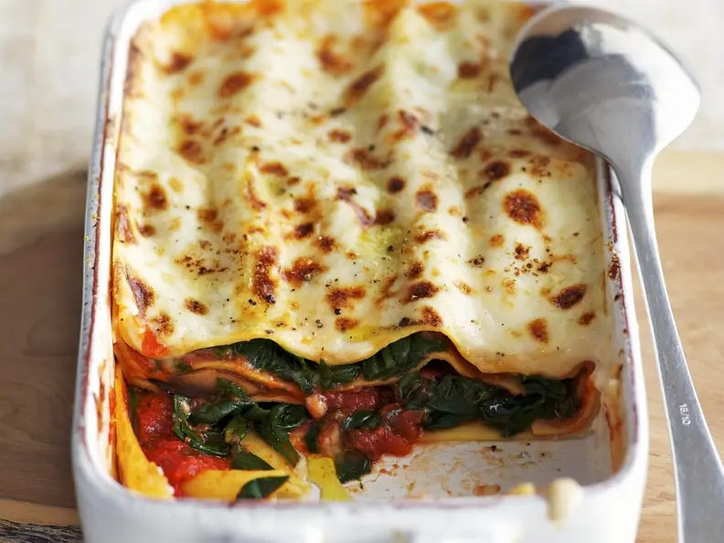 Spinat-Tomaten-Lasagne