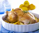 Hähnchen mit Füllung dazu Kartoffeln mit Rosmarin