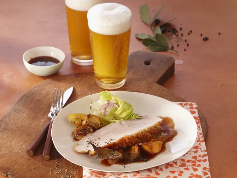 Krustenbraten in Biersoße