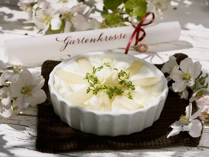 Spargel-Baiser-Kuchen