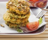 Hirsebratlinge mit Tomatensalat