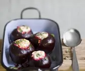 Rote-Bete-Knollen mit Linsen-Schafskäse-Füllung