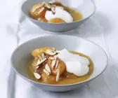 Aprikosendessert mit Mandeln