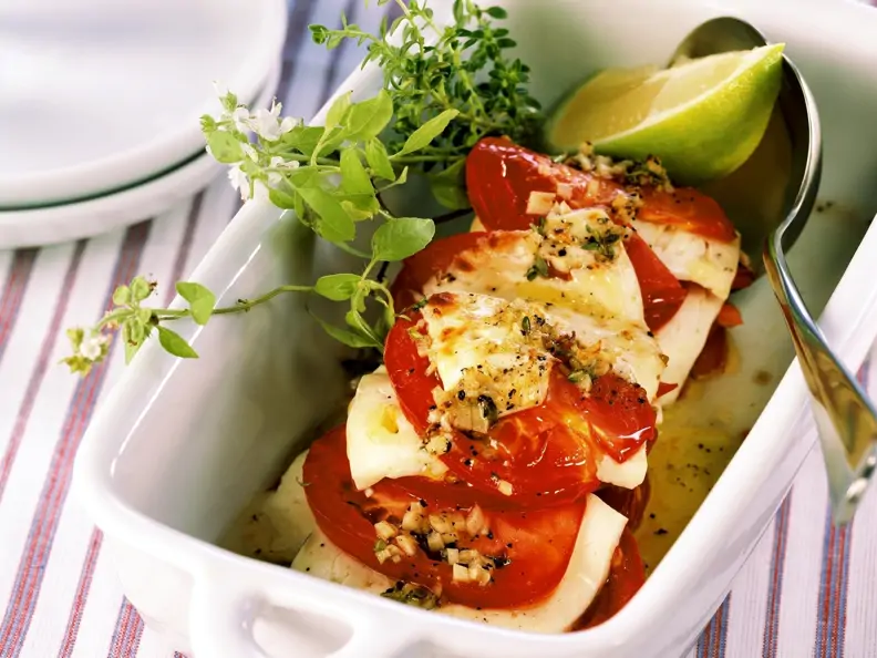 Tomaten und Schafskäse im Ofen gebacken