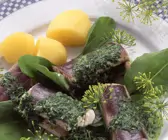 Aal grün mit Kräutersoße und Salzkartoffeln