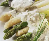 Spargel weiß und grün mit Tatarensoße