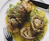 Rouladen mit Bratwurstfüllung