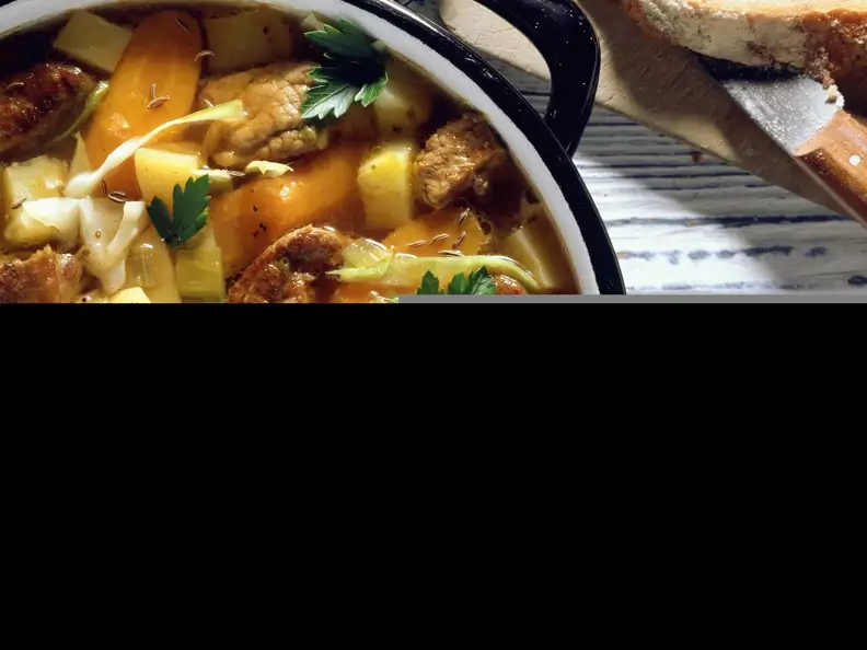 Gemüse-Gulasch-Eintopf