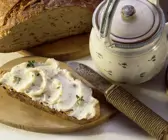 Brot mit Gänseschmalz