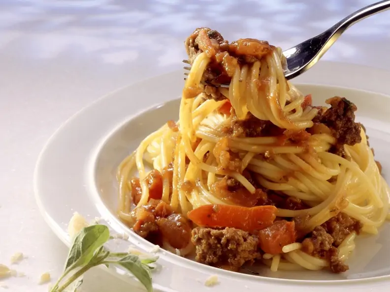 Pasta mit Hackfleischsoße