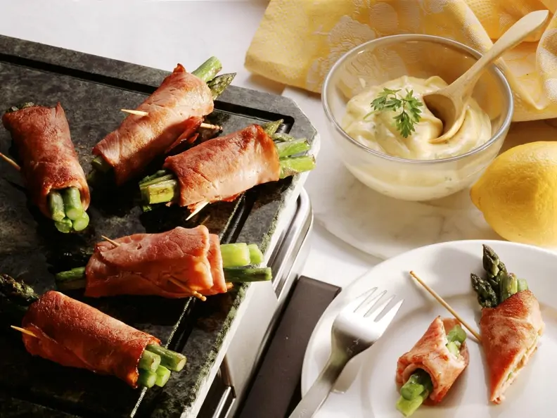Schinken-Spargel-Röllchen