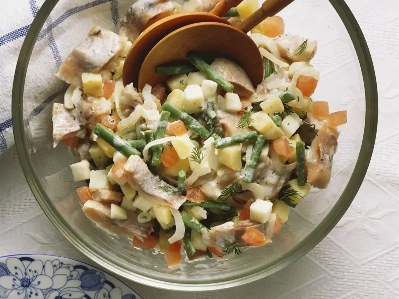 Salat mit Matjeshering