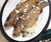 Forelle mit Mandelblättchen