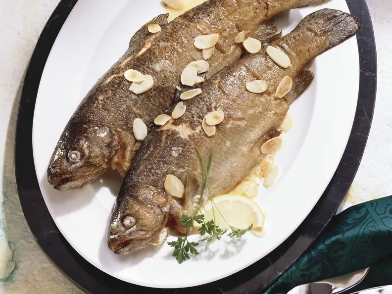 Forelle mit Mandelblättchen