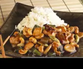 Asiatische Hähnchenpfanne mit Cashewnüssen