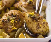 Hähnchenkeule auf orientalische Art mit gebackenen Kartoffeln