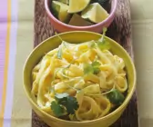 Pasta mit Curry-Kokos-Sauce