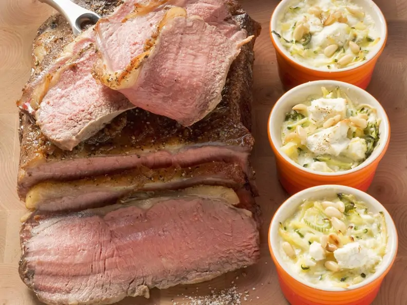 Roastbeef mit Zucchini-Schafkäse-Gratin