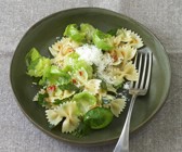 Pasta mit Rosenkohl-Knoblauch-Sauce