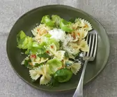 Pasta mit Rosenkohl-Knoblauch-Sauce