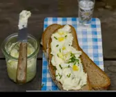 Bauernbrot mit Kartoffel-Quark-Aufstrich