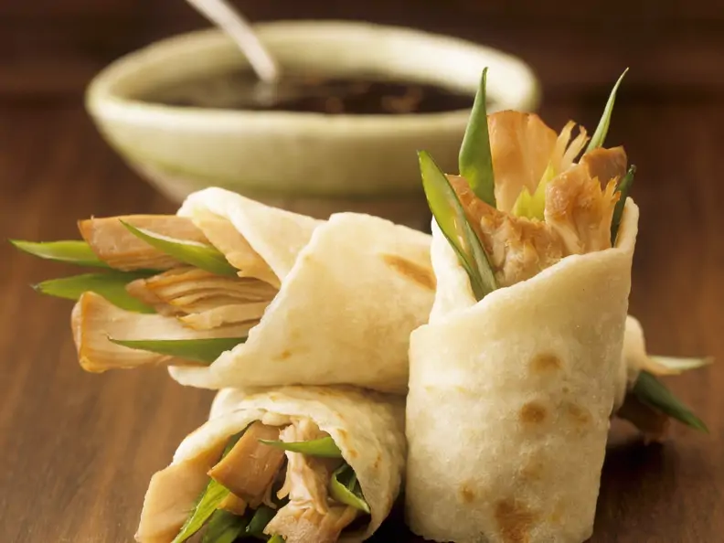Wraps mit pikanter Hähnchen-Füllung