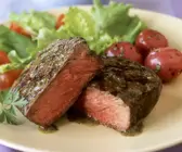Filetsteak vom Rind mit Kräutersauce