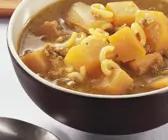 Hackfleisch-Kürbissuppe mit Nudeln