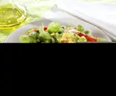 Thunfischsalat mit gehackten Eiern