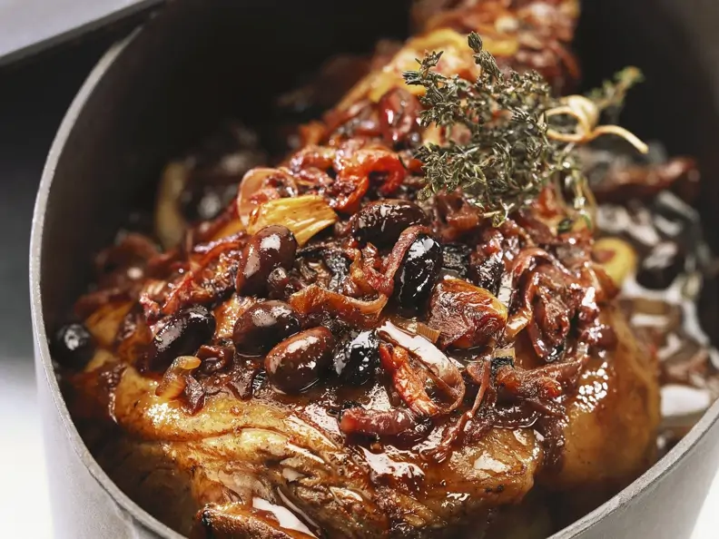 Italienischer Lammbraten mit Oliven