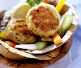 Putenbuletten mit Gemüse