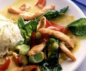 Putenragout mit Kokos und Reis