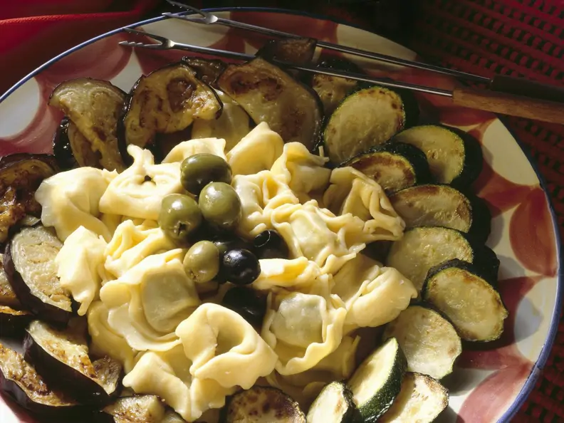 Fondue aus Gorgonzola mit Tortellini