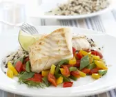 Schellfisch mit Paprikagemüse und Wildreis