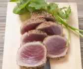 Kurzgebratener Thunfisch