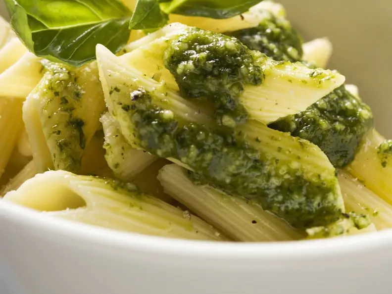 Nudeln mit Pesto