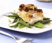 Gratiniertes Kabeljaufilet mit Bohnen