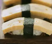 Nigiri mit Eierstich